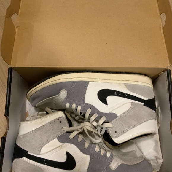 Air Jordan 1 Mid SE Craft "Cement Grey" - size 12 US / 11 UK - Picture 2 of 9